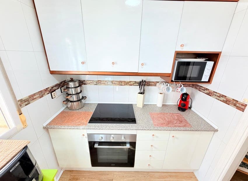 2 bedroom Apartment for sale in Los Montesinos with pool - € 135,000 (Ref: 10112175)