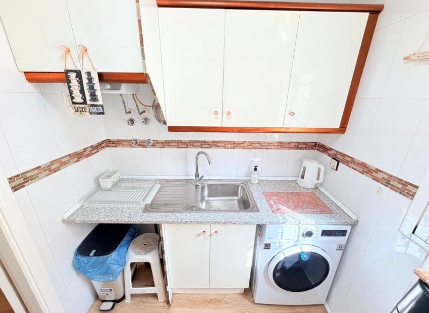 2 bedroom Apartment for sale in Los Montesinos with pool - € 135,000 (Ref: 10112175)