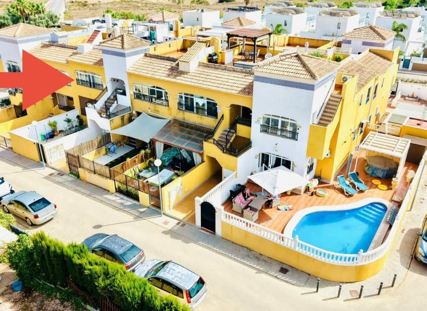 2 bedroom Apartment for sale in Los Montesinos with pool - € 135,000 (Ref: 10112175)