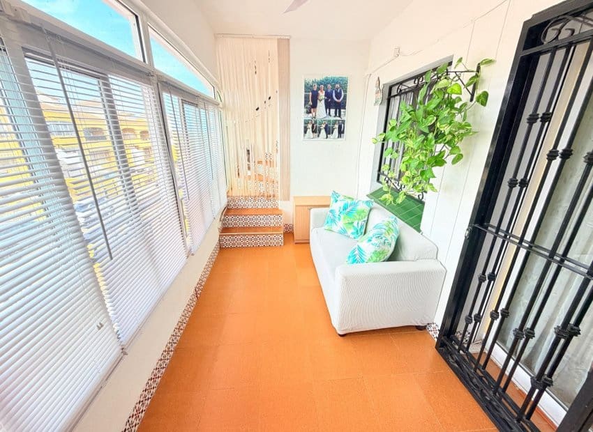 2 bedroom Apartment for sale in Los Montesinos with pool - € 135,000 (Ref: 10112175)