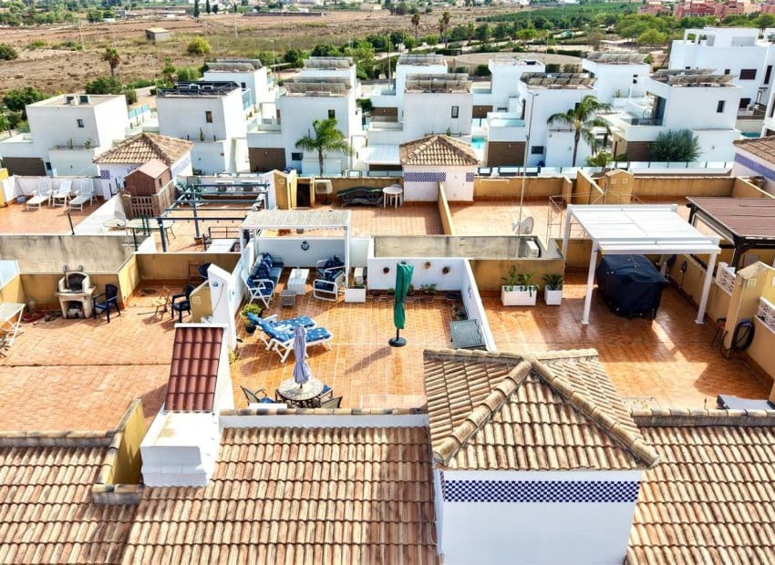 2 bedroom Apartment for sale in Los Montesinos with pool - € 135,000 (Ref: 10112175)