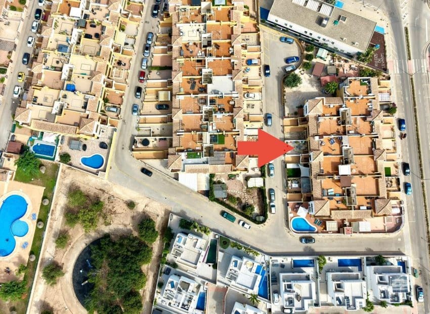 2 bedroom Apartment for sale in Los Montesinos with pool - € 135,000 (Ref: 10112175)