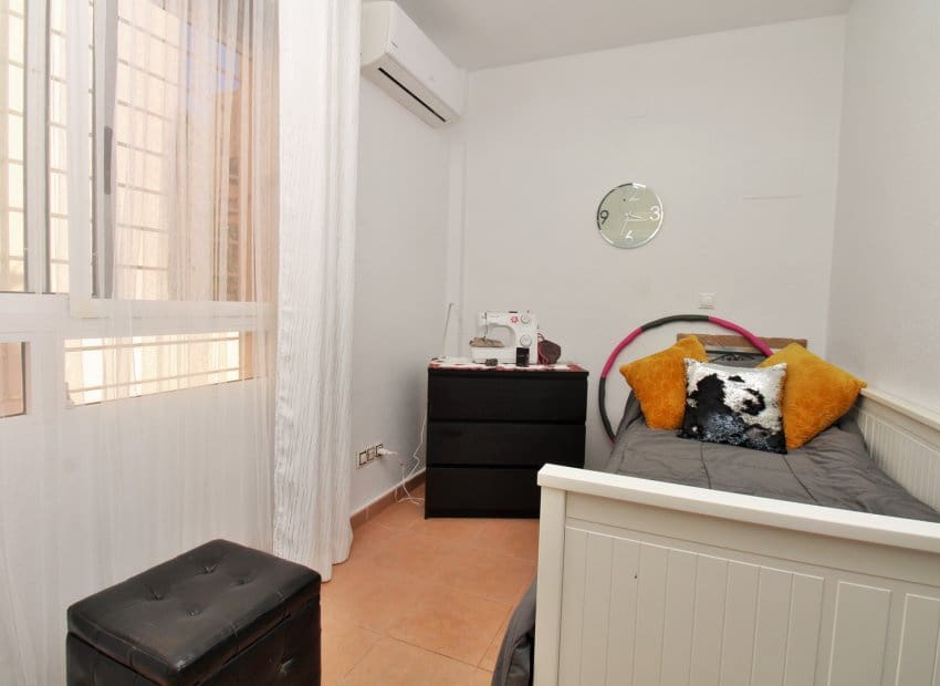 3 camera da letto Casa in vendita in Villamartin con piscina garage - 199.950 € (Rif: 10112178)