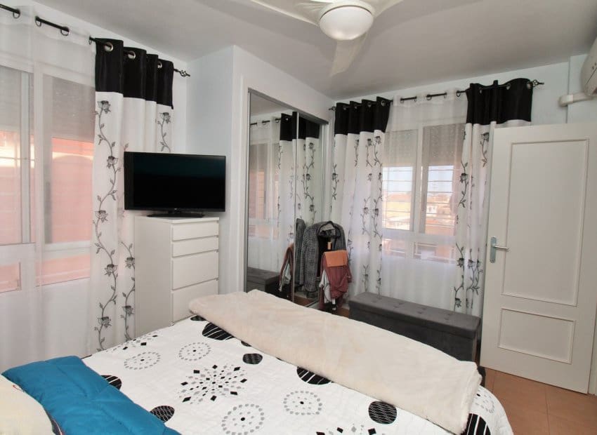 3 camera da letto Casa in vendita in Villamartin con piscina garage - 199.950 € (Rif: 10112178)