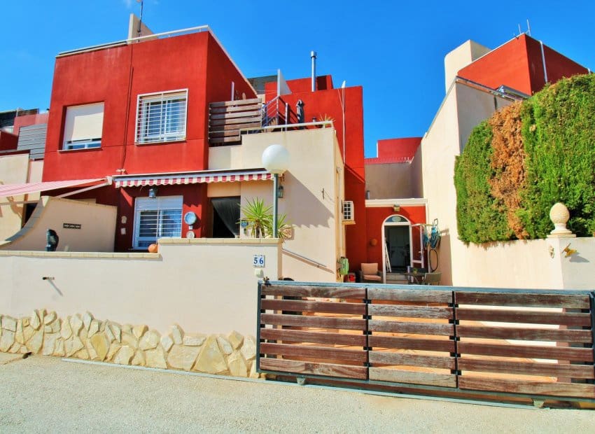 3 camera da letto Casa in vendita in Villamartin con piscina garage - 199.950 € (Rif: 10112178)