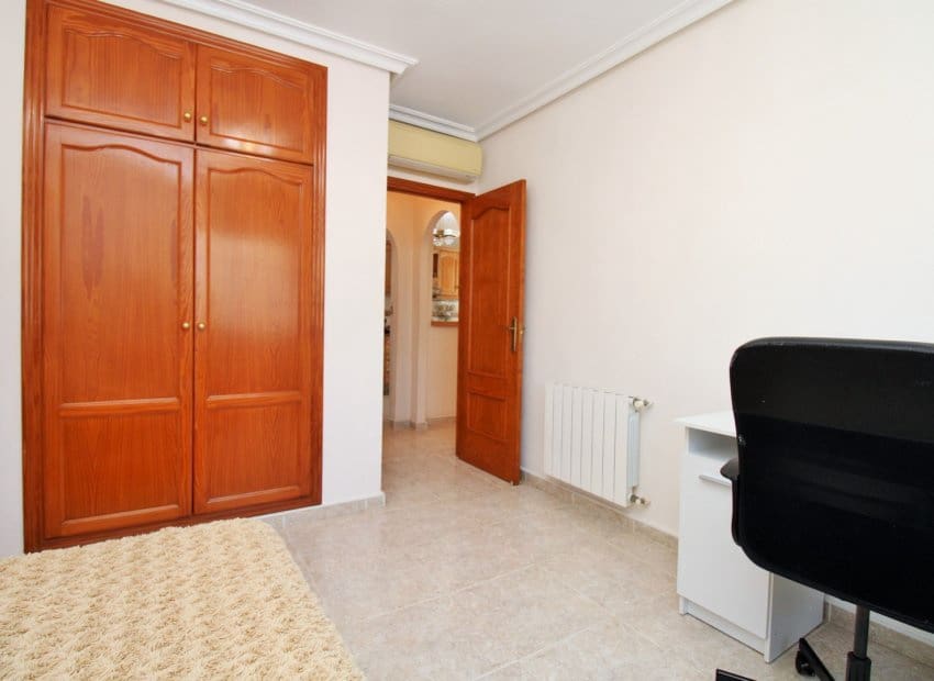 3 bedroom Villa for sale in Villamartin with pool garage - € 369,000 (Ref: 10112179)