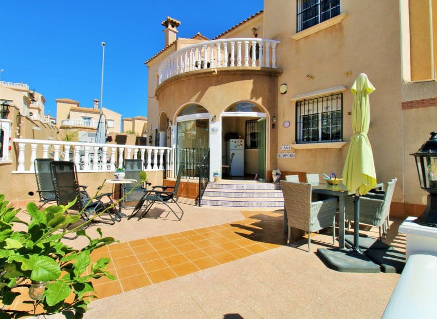 3 chambre Maison de Ville à vendre à Villamartin avec piscine garage - 229 950 € (Ref: 10112180)
