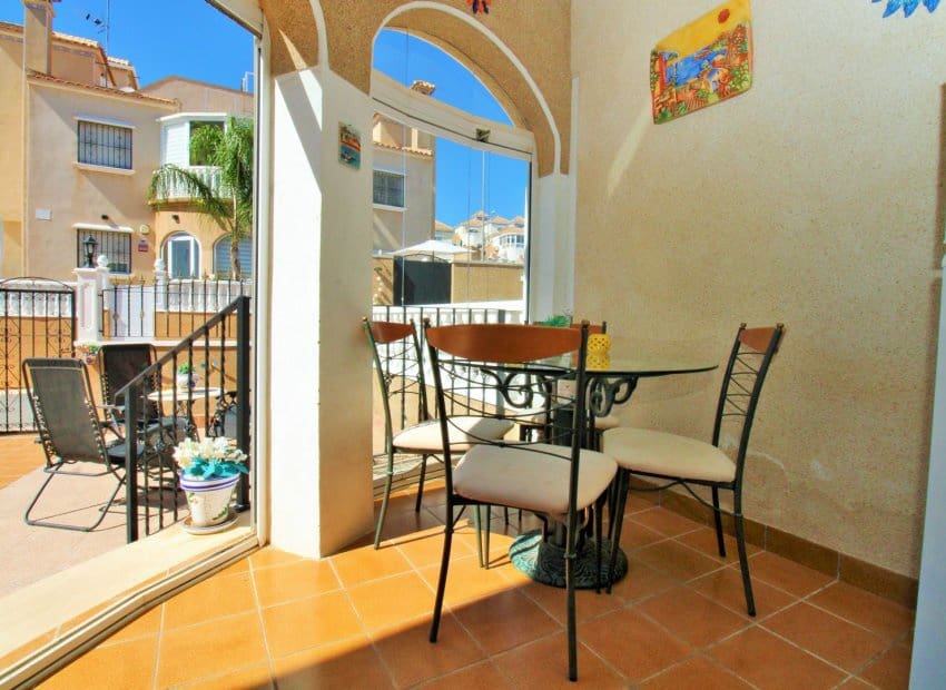 3 chambre Maison de Ville à vendre à Villamartin avec piscine garage - 229 950 € (Ref: 10112180)
