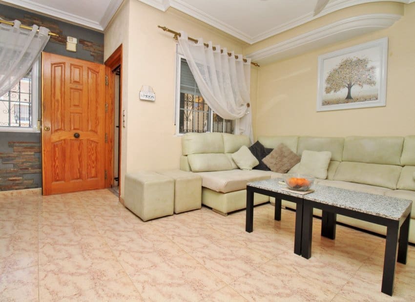 3 chambre Maison de Ville à vendre à Villamartin avec piscine garage - 229 950 € (Ref: 10112180)