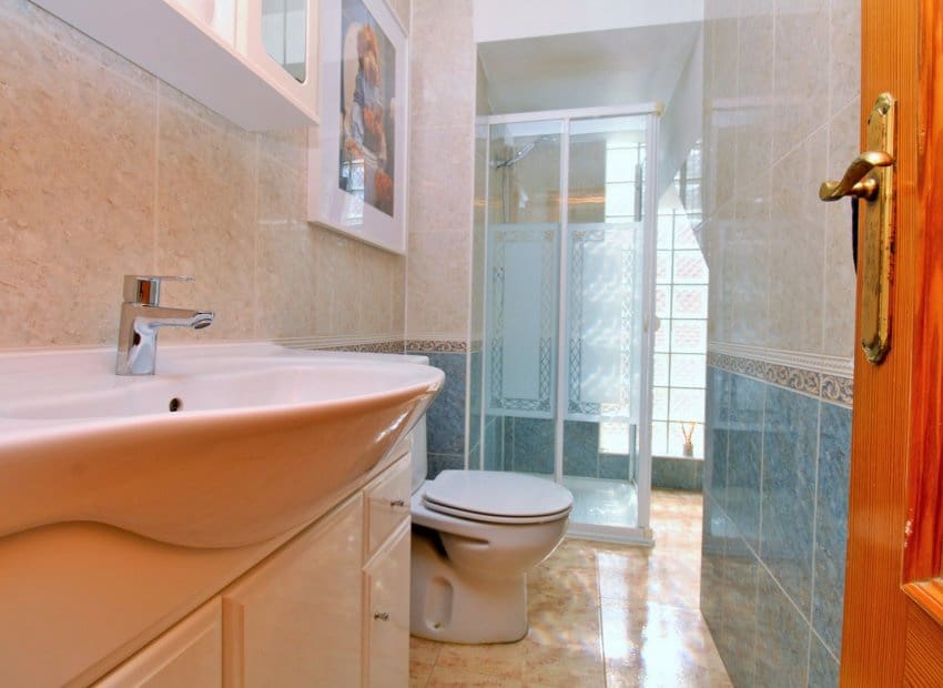 3 chambre Maison de Ville à vendre à Villamartin avec piscine garage - 229 950 € (Ref: 10112180)