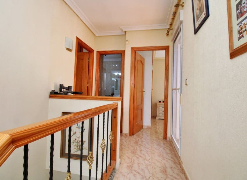 3 chambre Maison de Ville à vendre à Villamartin avec piscine garage - 229 950 € (Ref: 10112180)