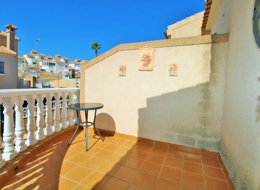 3 chambre Maison de Ville à vendre à Villamartin avec piscine garage - 229 950 € (Ref: 10112180)