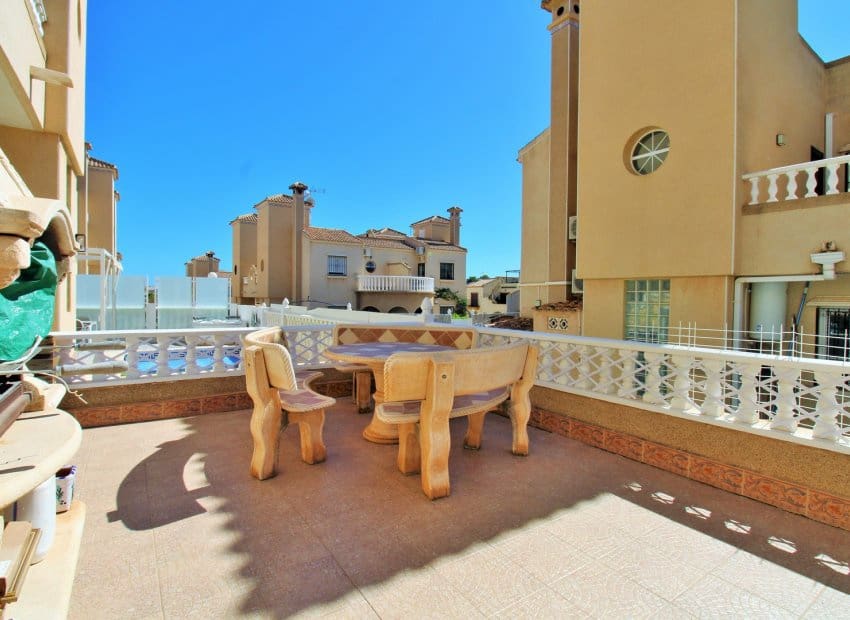 3 chambre Maison de Ville à vendre à Villamartin avec piscine garage - 229 950 € (Ref: 10112180)
