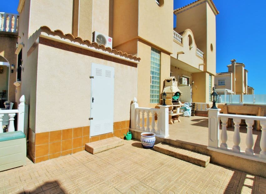 3 chambre Maison de Ville à vendre à Villamartin avec piscine garage - 229 950 € (Ref: 10112180)