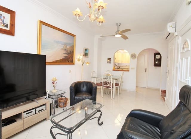 3 makuuhuone Huvila myytävänä paikassa Playa Flamenca, Orihuela mukana uima-altaan 
autotalli - 259 950 € (Ref: 10112182)