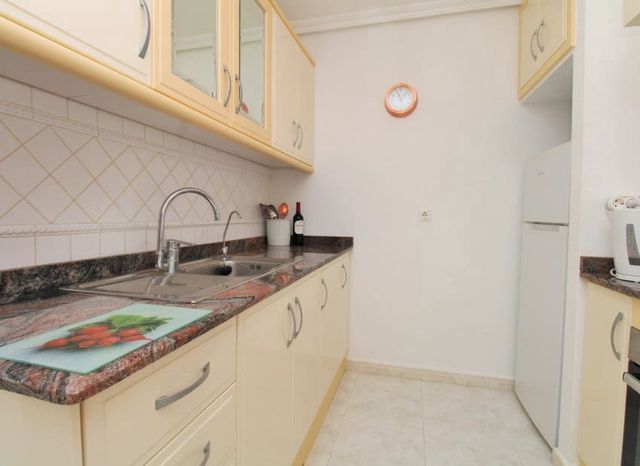2 makuuhuone Huoneisto myytävänä paikassa Villamartin, Orihuela mukana uima-altaan 
autotalli - 194 950 € (Ref: 10112183)