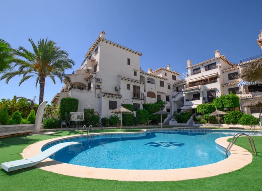 2 quarto Apartamento para venda em Cabo Roig com piscina - 195 000 € (Ref: 10118018)