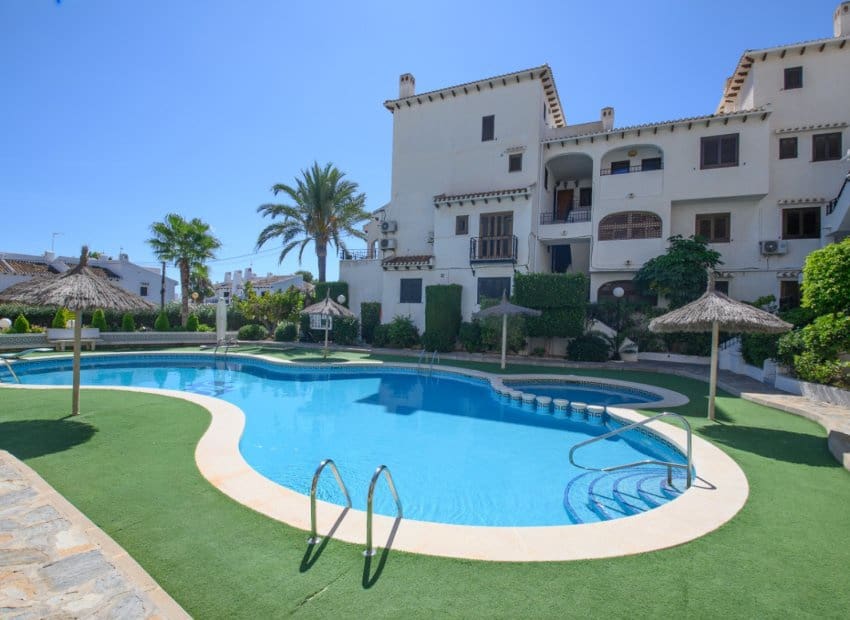 2 quarto Apartamento para venda em Cabo Roig com piscina - 195 000 € (Ref: 10118018)
