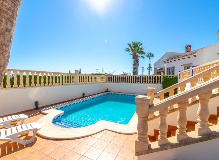 3 sovrum Villa till salu i Villamartin med pool - 529 000 € (Ref: 10118019)