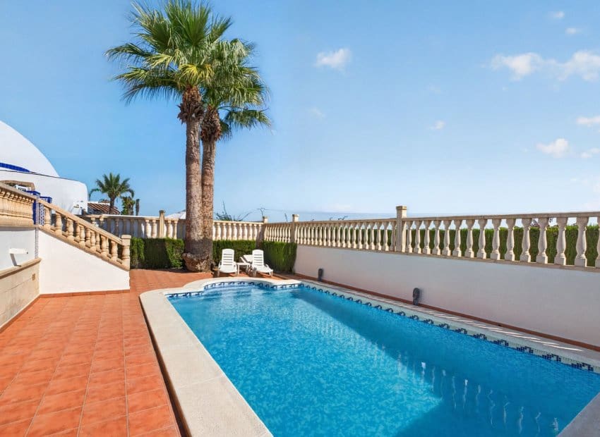 3 sovrum Villa till salu i Villamartin med pool - 529 000 € (Ref: 10118019)