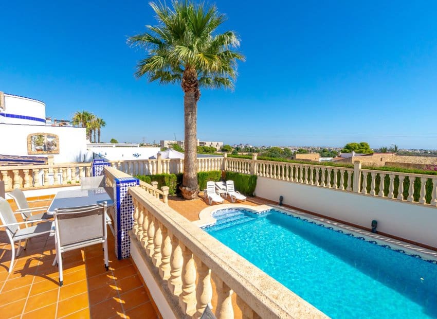 3 sovrum Villa till salu i Villamartin med pool - 529 000 € (Ref: 10118019)