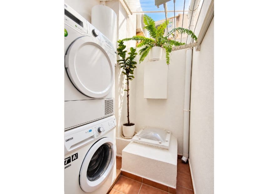 4 slaapkamer Huis te koop in Guardamar del Segura met zwembad garage - € 269.000 (Ref: 10130494)