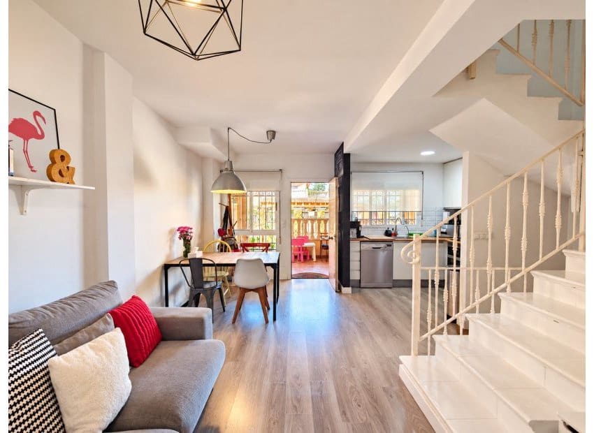 4 slaapkamer Huis te koop in Guardamar del Segura met zwembad garage - € 269.000 (Ref: 10130494)