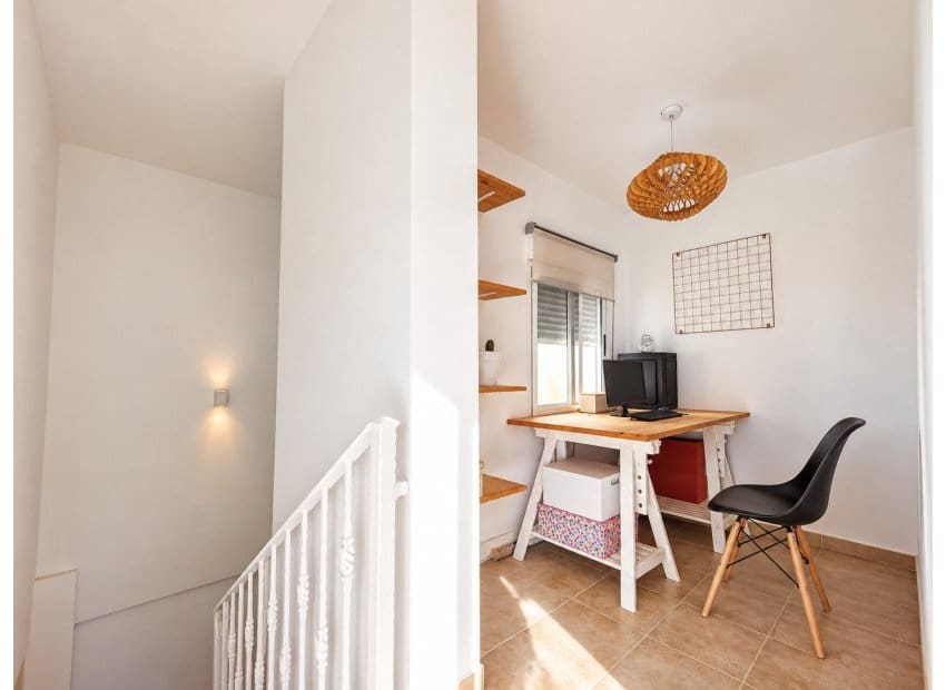 4 slaapkamer Huis te koop in Guardamar del Segura met zwembad garage - € 269.000 (Ref: 10130494)