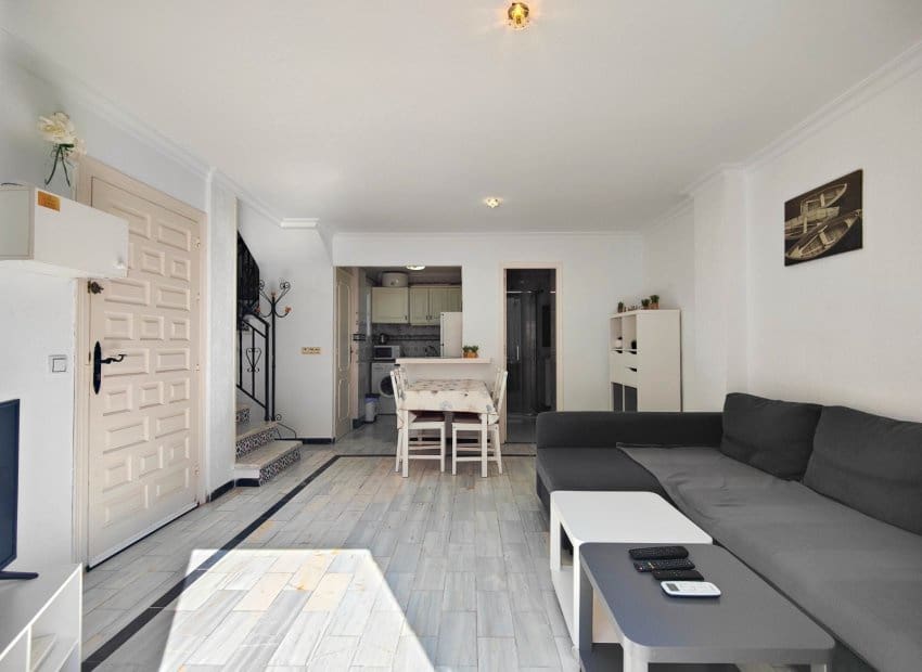 2 soverom Leilighet til salgs i La Mata med svømmebasseng - € 215 000 (Ref: 10130495)