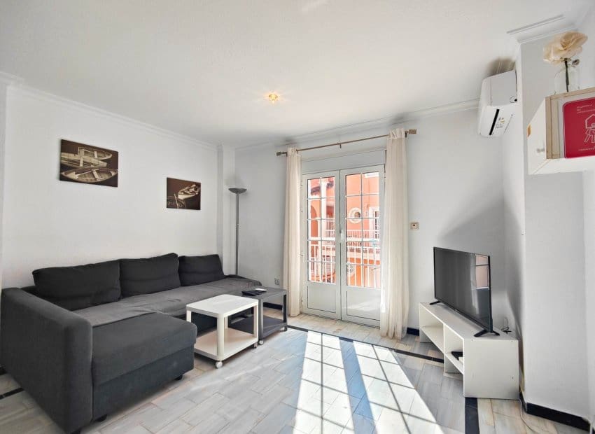 2 soverom Leilighet til salgs i La Mata med svømmebasseng - € 215 000 (Ref: 10130495)
