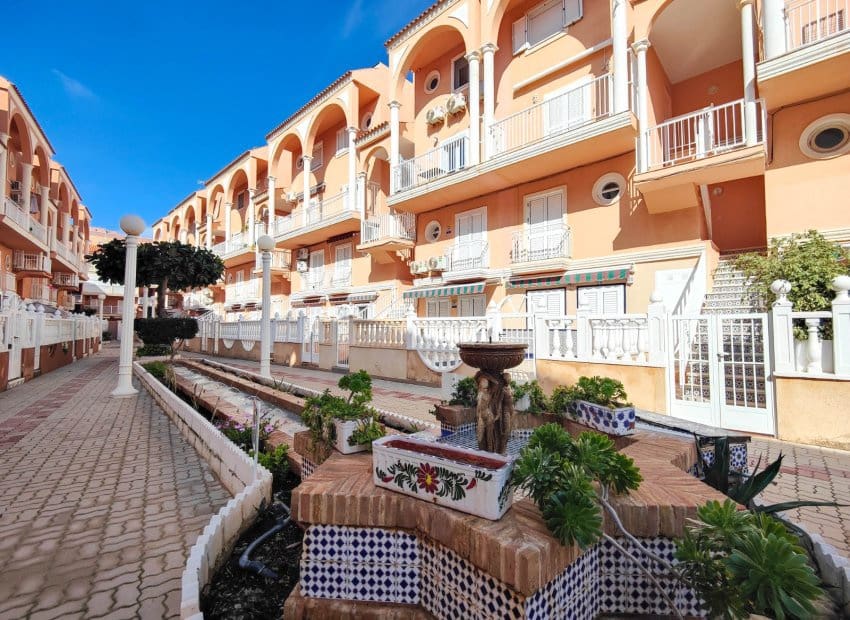 2 soverom Leilighet til salgs i La Mata med svømmebasseng - € 215 000 (Ref: 10130495)