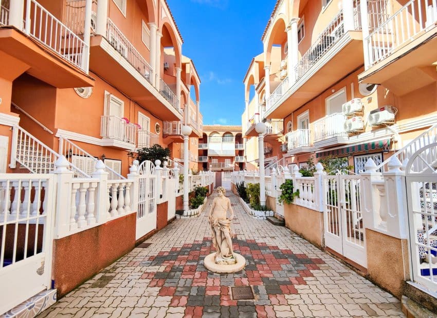 2 soverom Leilighet til salgs i La Mata med svømmebasseng - € 215 000 (Ref: 10130495)