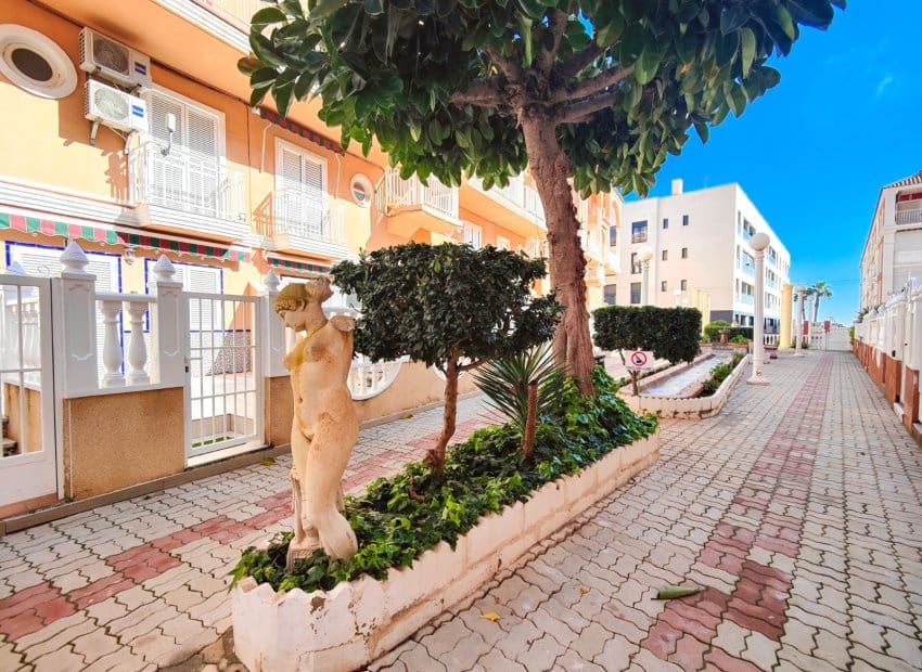2 soverom Leilighet til salgs i La Mata med svømmebasseng - € 215 000 (Ref: 10130495)