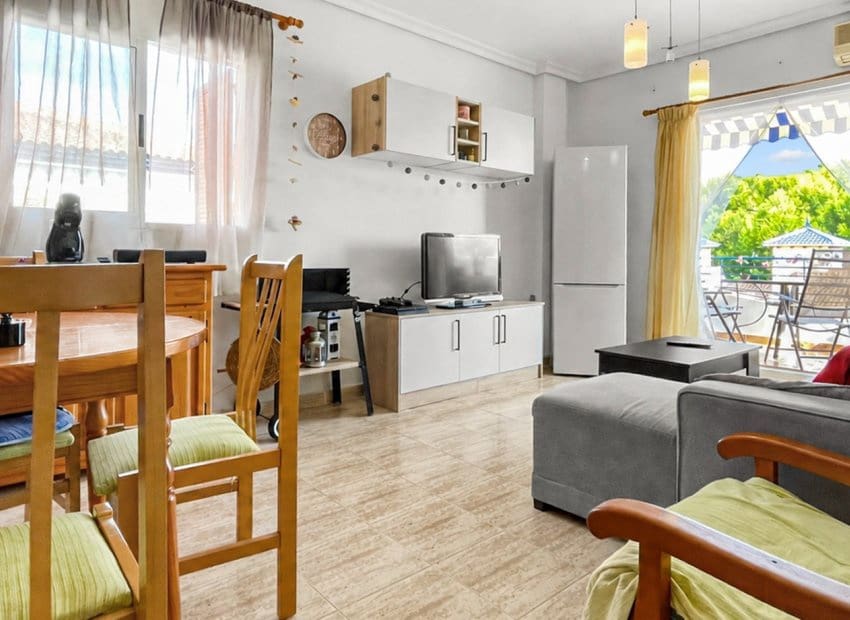 2 soveværelse Lejlighed til salg i Pilar de la Horadada med swimmingpool - € 189.900 (Ref: 10130652)