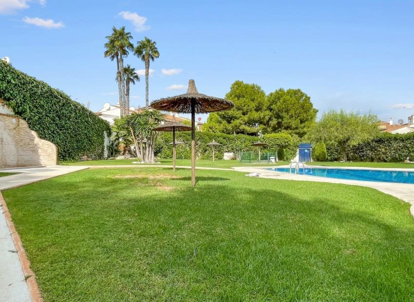 2 soveværelse Lejlighed til salg i Pilar de la Horadada med swimmingpool - € 189.900 (Ref: 10130652)