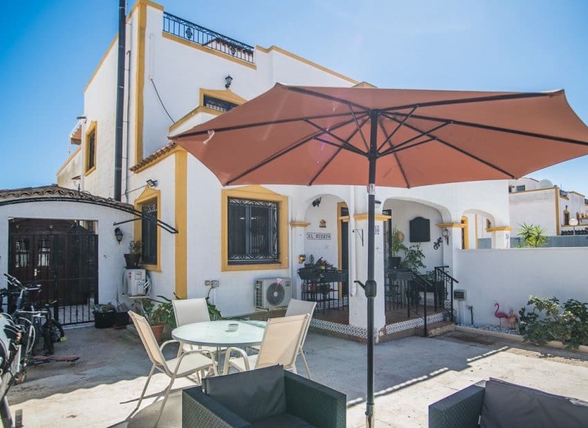3 sovrum Villa till salu i Vistabella med pool - 215 000 € (Ref: 10130654)