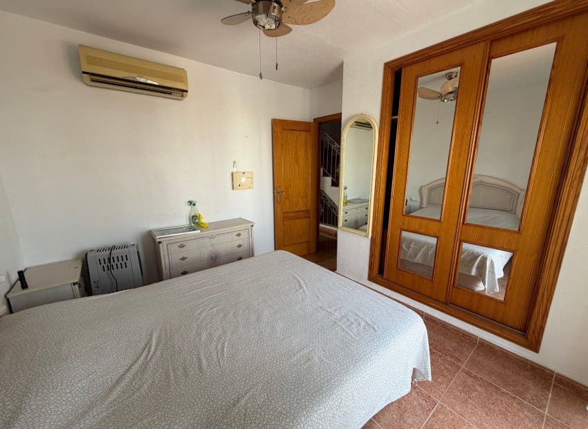 3 quarto Casa em Banda para venda em Entre Naranjos com piscina - 185 000 € (Ref: 10130655)