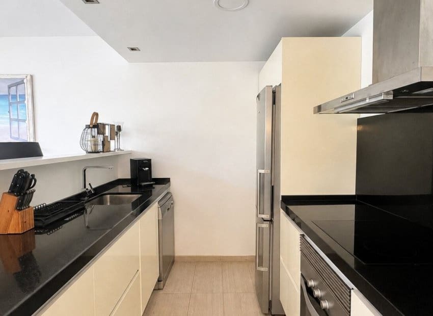 3 makuuhuone Huoneisto myytävänä paikassa Orihuela Costa mukana uima-altaan - 295 000 € (Ref: 10130658)