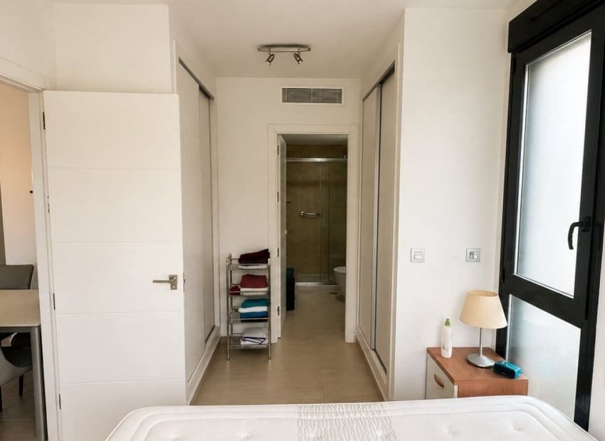 3 makuuhuone Huoneisto myytävänä paikassa Orihuela Costa mukana uima-altaan - 295 000 € (Ref: 10130658)