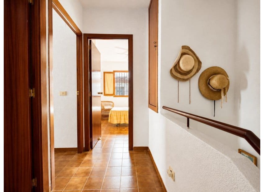 2 quarto Casa em Banda para venda em Torrevieja com piscina garagem - 210 000 € (Ref: 10130659)