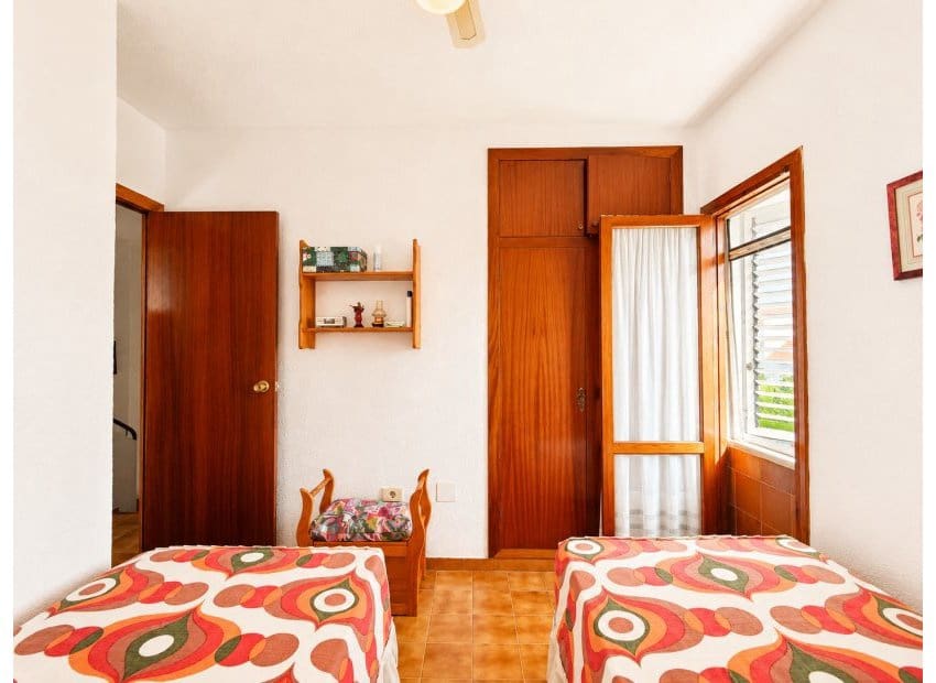 2 quarto Casa em Banda para venda em Torrevieja com piscina garagem - 210 000 € (Ref: 10130659)