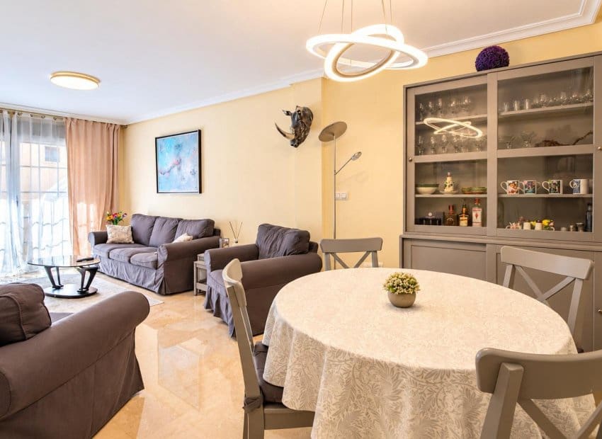 3 soveværelse Lejlighed til salg i Torrevieja med garage - € 259.900 (Ref: 10133422)