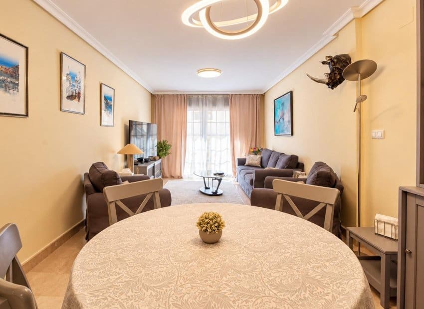 3 soveværelse Lejlighed til salg i Torrevieja med garage - € 259.900 (Ref: 10133422)