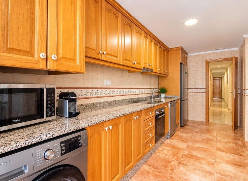 3 soveværelse Lejlighed til salg i Torrevieja med garage - € 259.900 (Ref: 10133422)