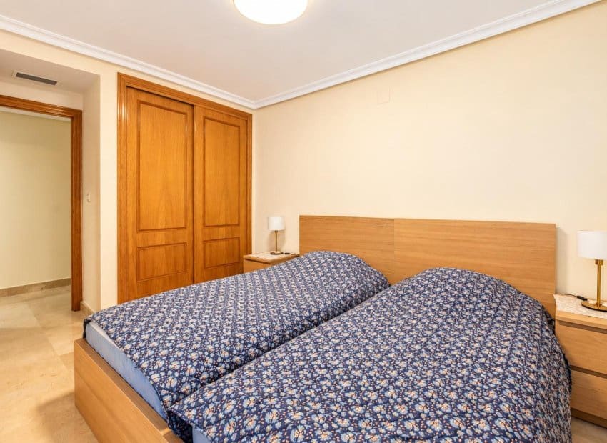 3 soveværelse Lejlighed til salg i Torrevieja med garage - € 259.900 (Ref: 10133422)
