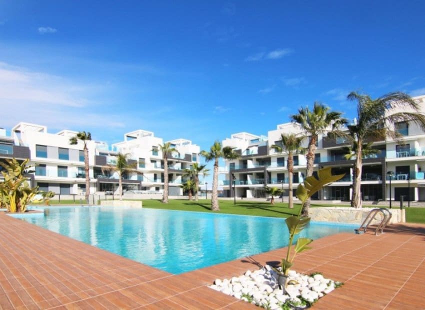 3 soveværelse Lejlighed til salg i El Raso med swimmingpool garage - € 295.000 (Ref: 10133424)