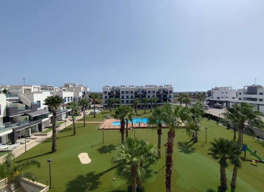 3 soveværelse Lejlighed til salg i El Raso med swimmingpool garage - € 295.000 (Ref: 10133424)