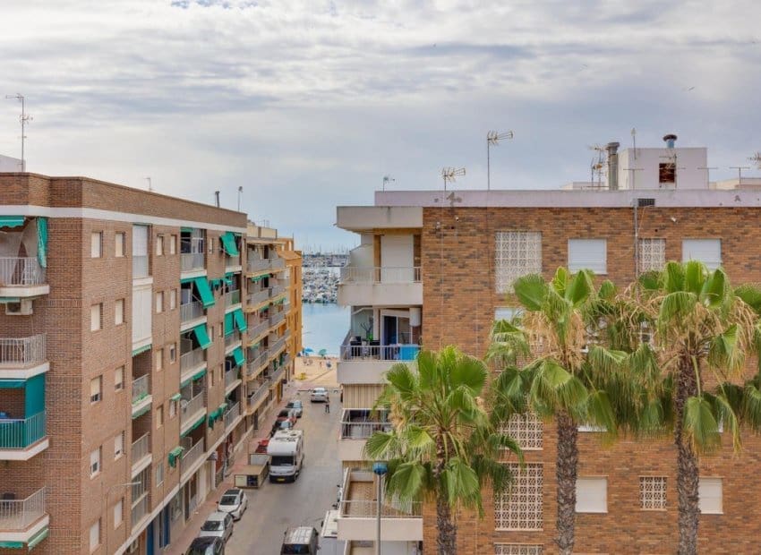 3 chambre Appartement à vendre à Torrevieja - 215 000 € (Ref: 10133425)