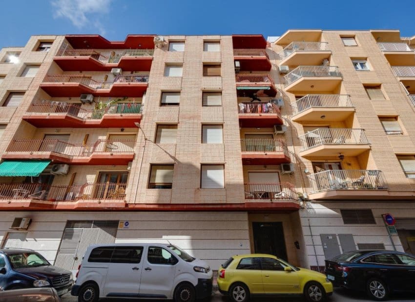 3 chambre Appartement à vendre à Torrevieja - 215 000 € (Ref: 10133425)