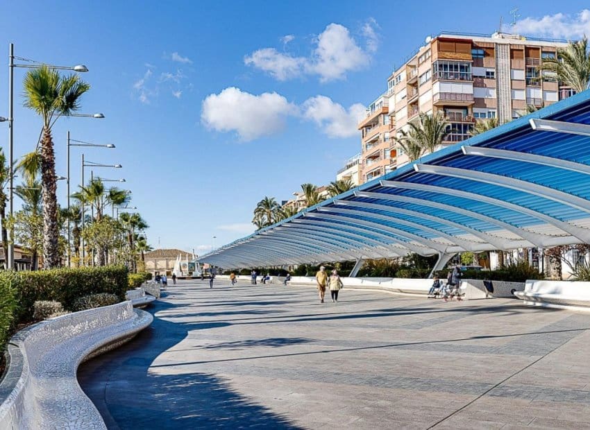 3 chambre Appartement à vendre à Torrevieja - 215 000 € (Ref: 10133425)